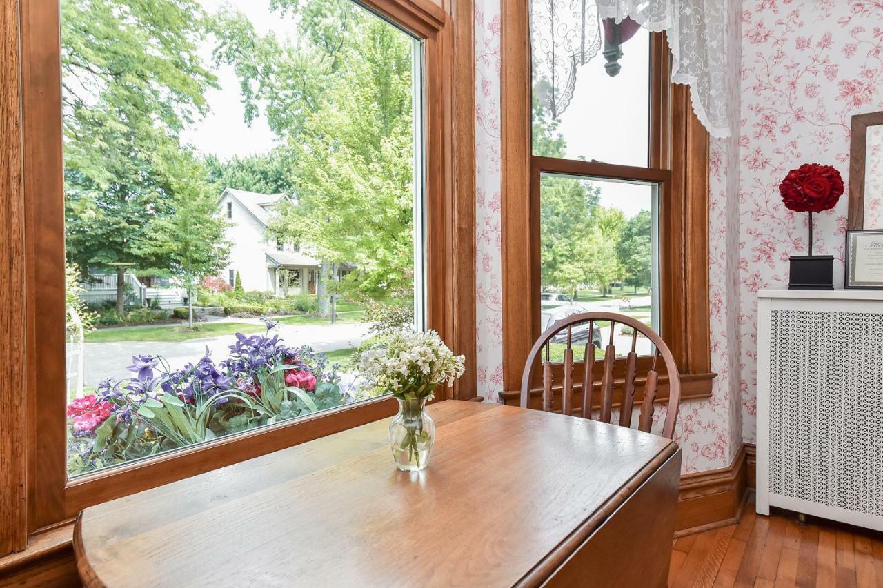 Harrison House Bed & Breakfast Naperville Εξωτερικό φωτογραφία